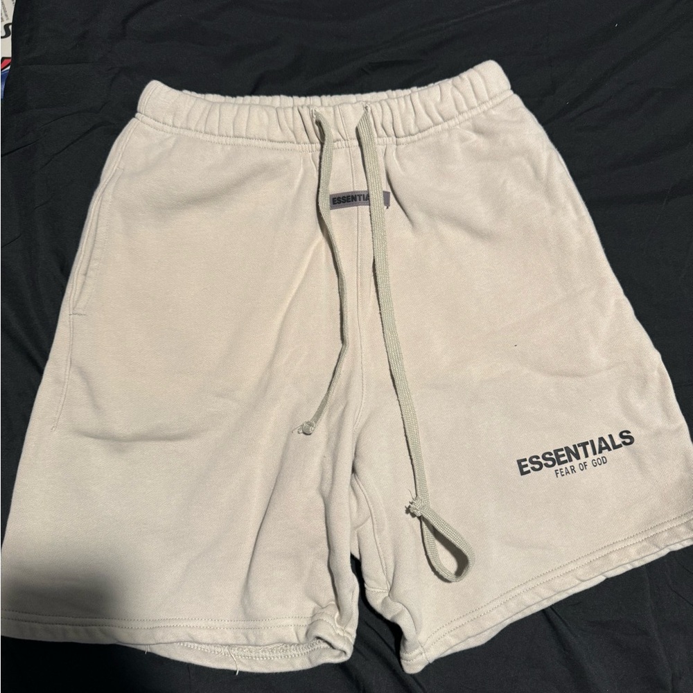 Men’s essentials shorts